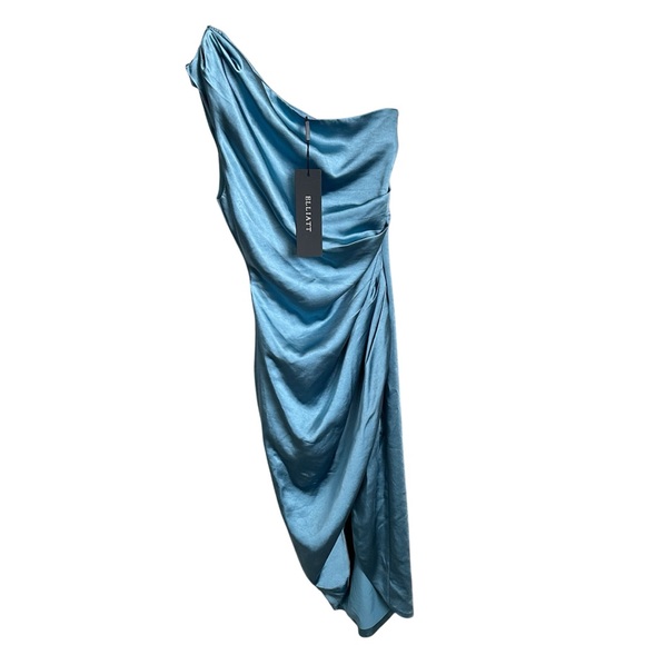 NWT Elliatt One Shoulder Pleated Cassini Hi-Low Satin Midi Dress in Blue XS - Picture 4 of 7